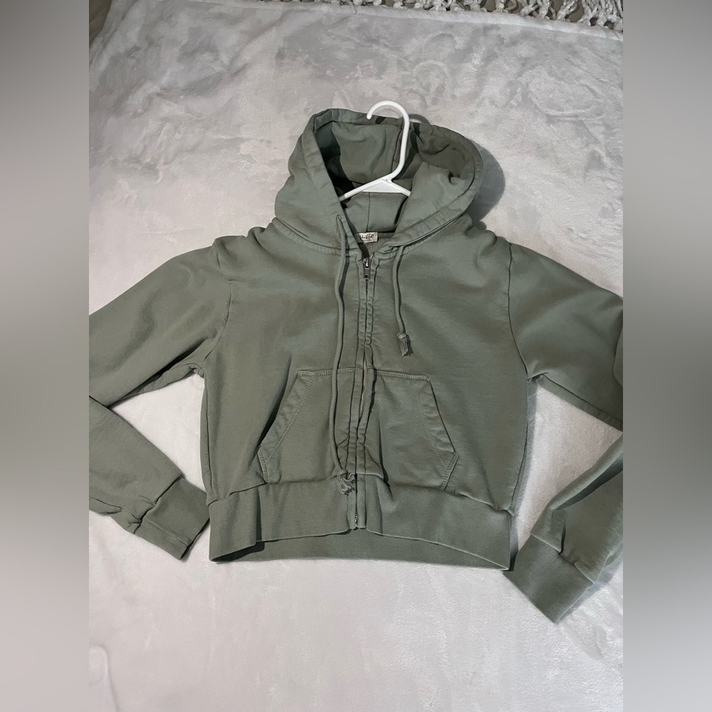 Women’s Brandy Melville Cropped Zip up